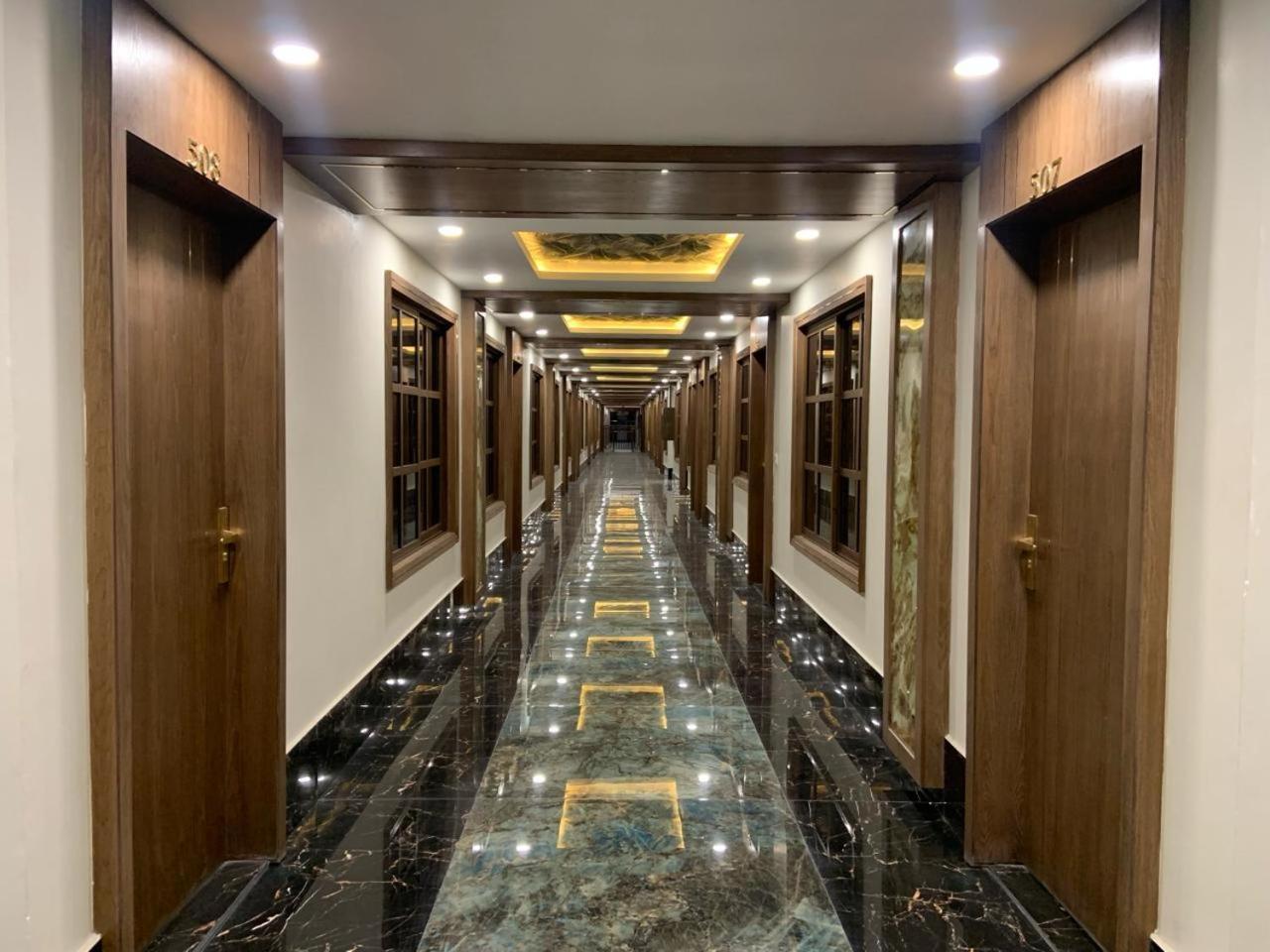 Royal Galaxy Hotel & Residence - Near Islamabad International Airport & Motorway Exterior foto