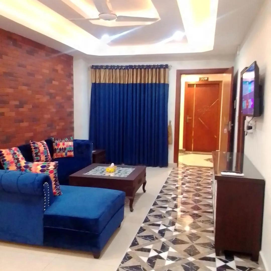 Royal Galaxy Hotel & Residence - Near Islamabad International Airport & Motorway Exterior foto