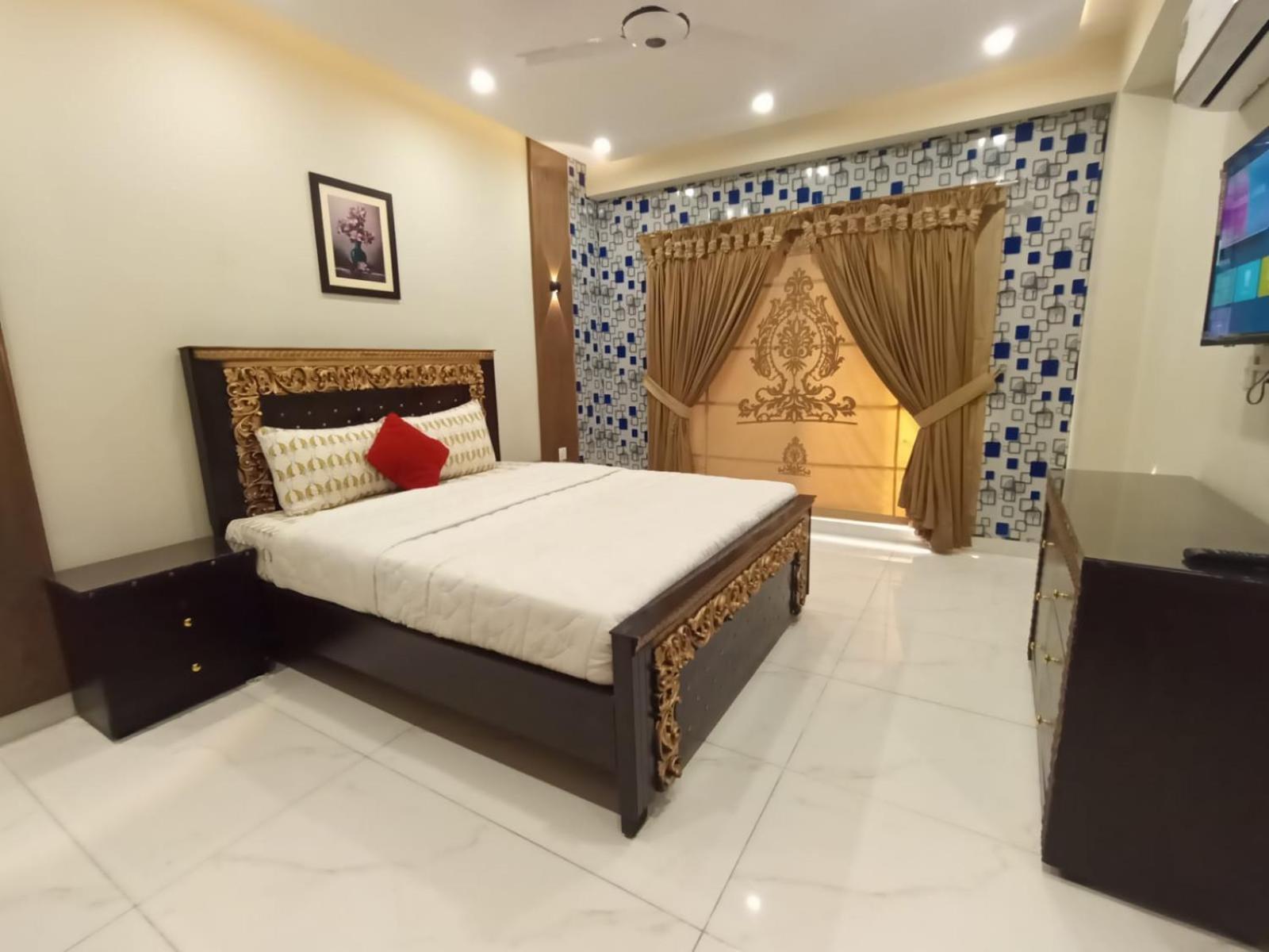 Royal Galaxy Hotel & Residence - Near Islamabad International Airport & Motorway Exterior foto