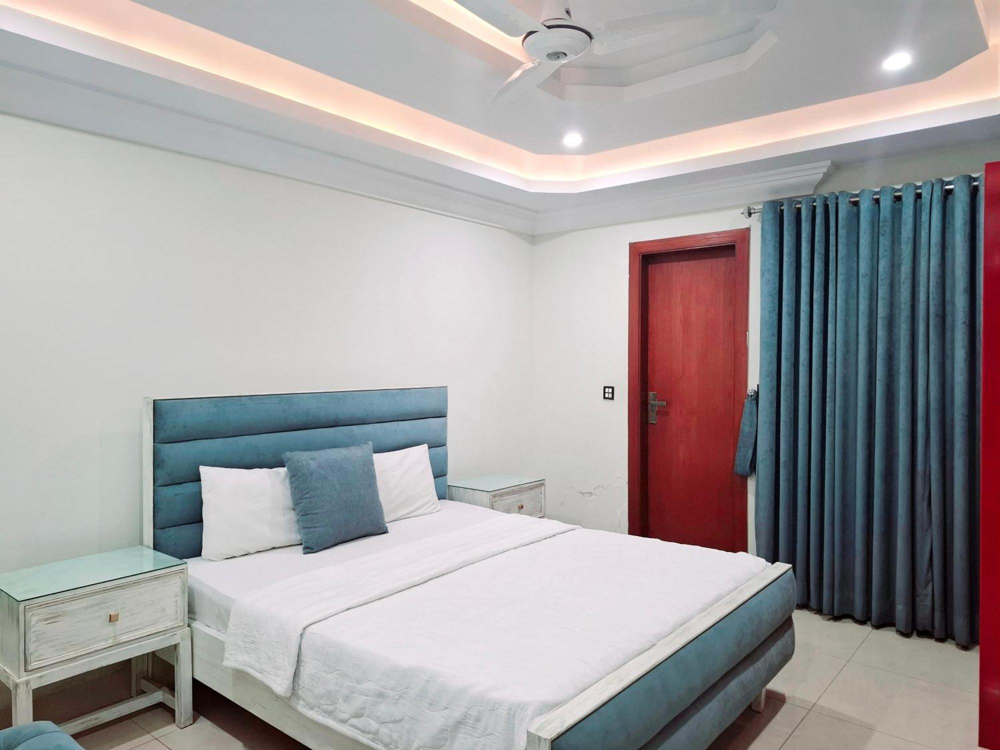 Royal Galaxy Hotel & Residence - Near Islamabad International Airport & Motorway Exterior foto
